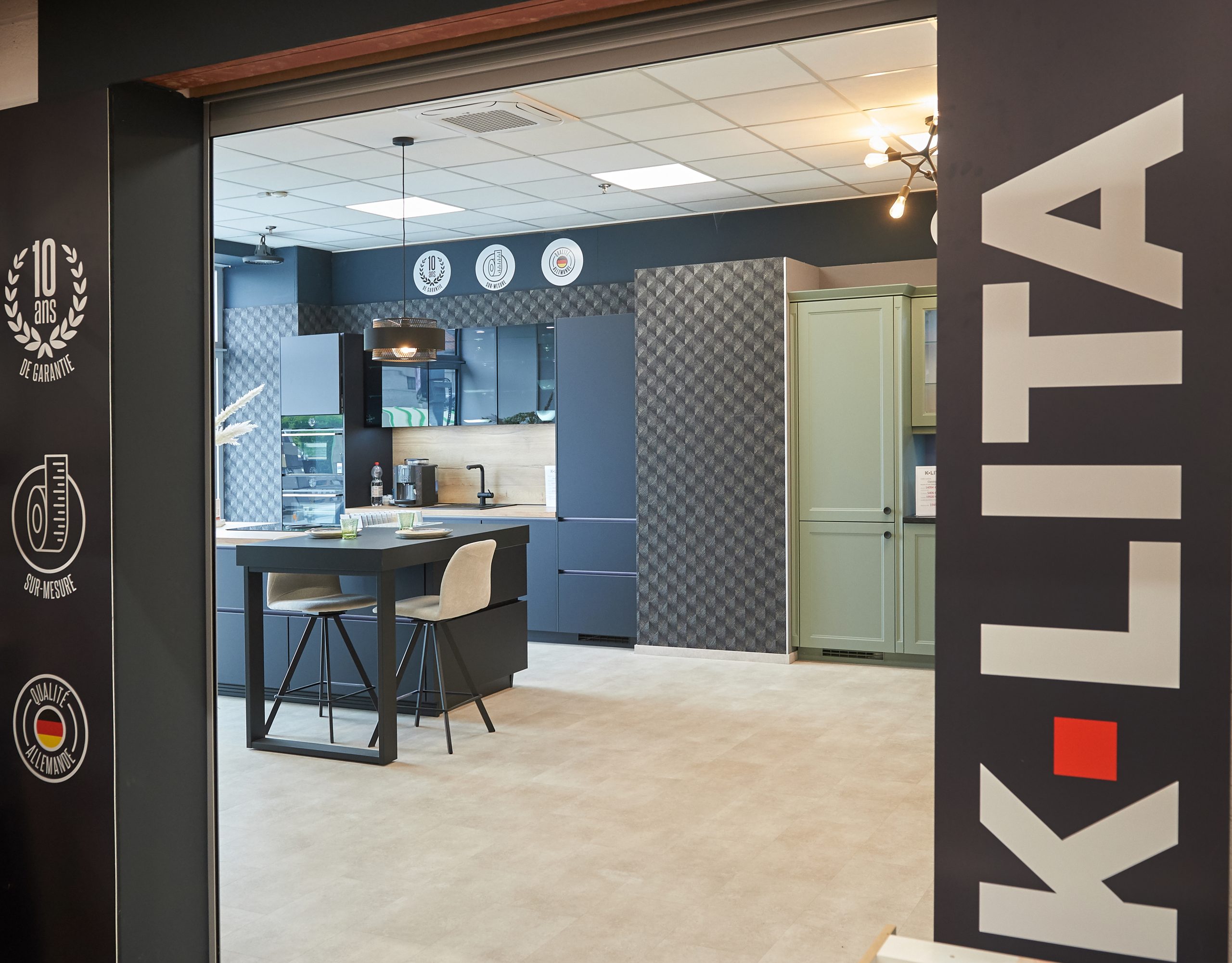 Corner K-Lita Loverval